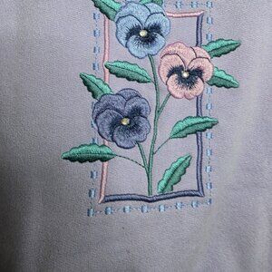 Top Stitch Women Sweatshirt Size Medium Purple Floral Long Sleeve Vintage